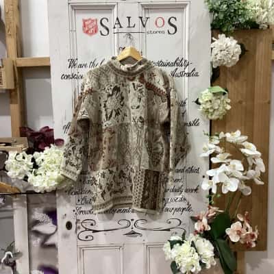 BLOSSOM ROAD BRAND! Womens  Size M Jumper Beige / Brown / Green / Pattern! BEAUTIFUL KNITTED JUMPER! HIGHER NECK LINE! GREAT FOR COLDER DAYS! MADE IN AUSTRALIA!