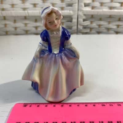 Vintage Royal Doulton “Dinky Do” Porcelain Figurine ~ HN 1678 ~ Made in England Corp 1935