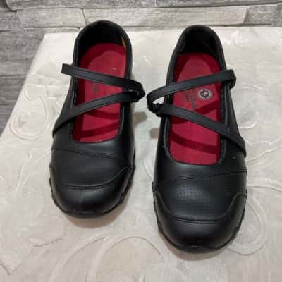 Skechers Womens  Size 7 Trainers Black  / Red 