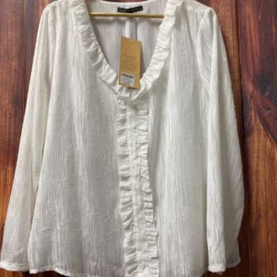 Liz Jordan  Size 16 White blouse new 