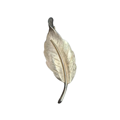 Avon Vintage Gold Tone LEAF Womens Brooch 