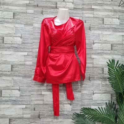  Womens  Size XL Long Sleeve Top Red 
