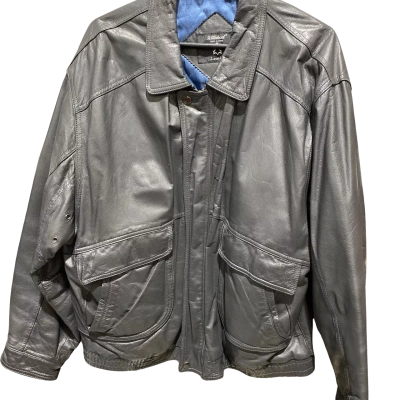 Mens Vintage 1980s Black Leather Bomber Jacket 
