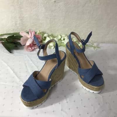 Novo Womens Size 5 Blue Denim Wedge Heel Sandals (new)