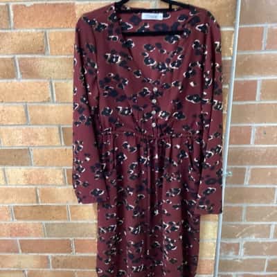 Womens St Frock  Size 12 Midi Dress Animal print 