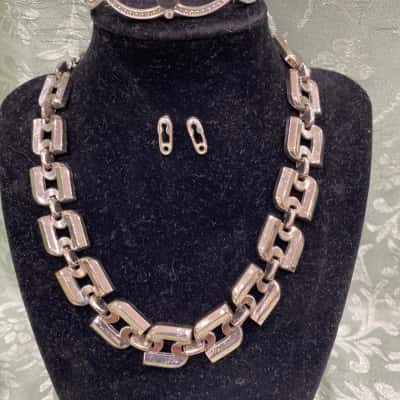  Womens Bangle / Necklace / Earrings Silver-tone Bundle