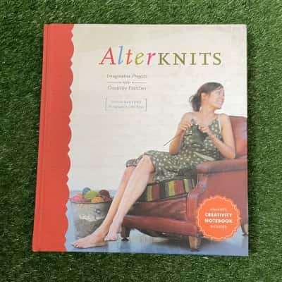 AlterKNITS by Leigh Radford