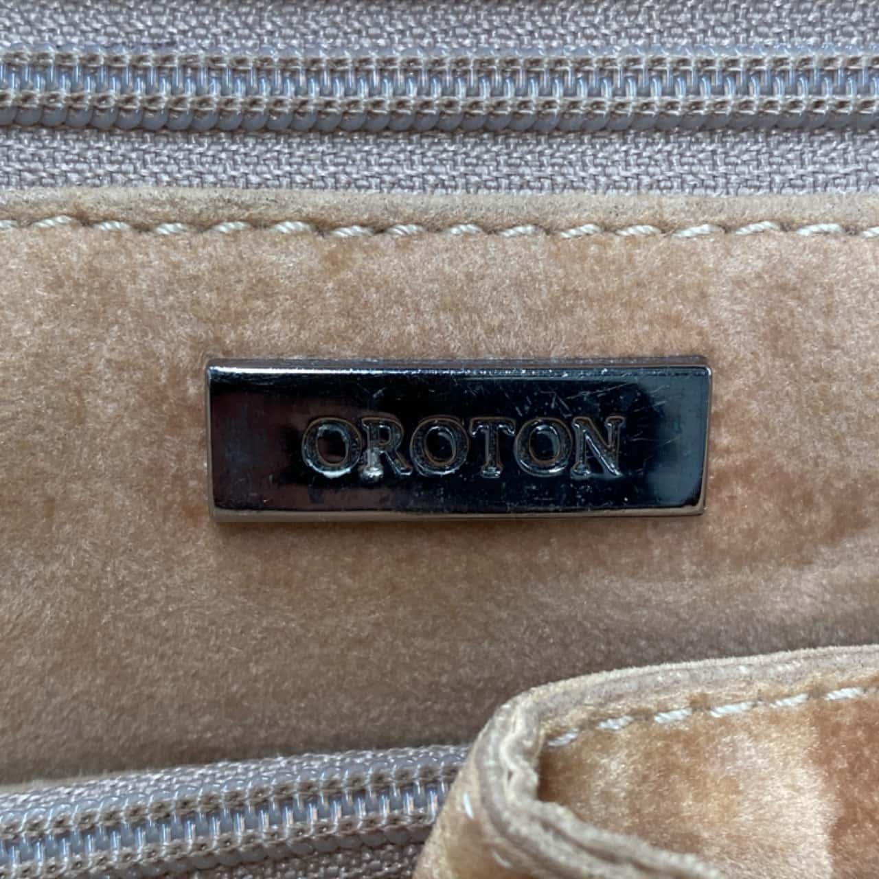 Oroton christmas casuals