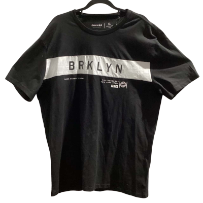 BNWT Connor Mens  Size XL Short Sleeve T-shirt Black  / White RRP$29.95