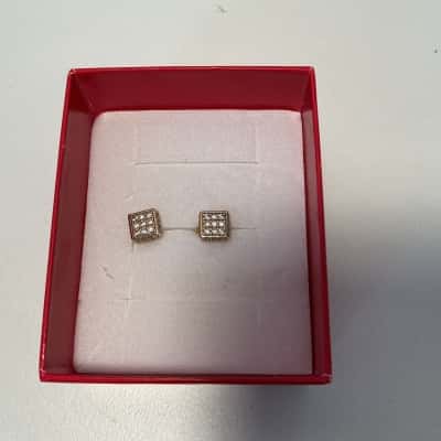 375 Yellow Gold and Crystal Stud Earrings 