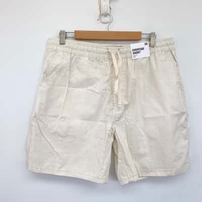 Jay Jays Beige Mid Rise Non Stretch Everyday Shorts  Size 38