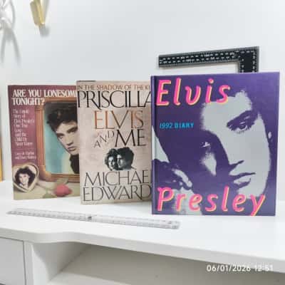Elvis Presley Book Trio PreOwned 