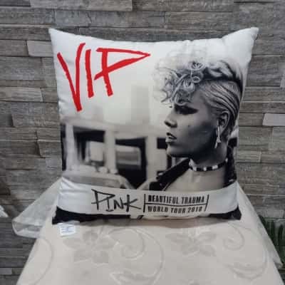 P!NK beautiful trauma world tour 2018 cushion 