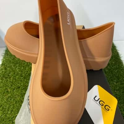 UGG boot guard Size S 