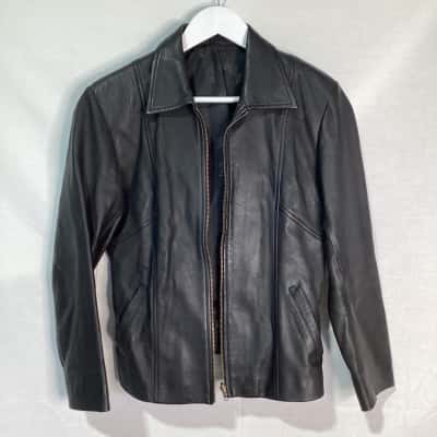  Womens  Size 6 black leather jacket made in Bali 
