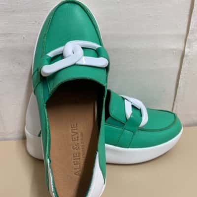 Womens Alfie & Evie Green Mooch Loafers, Size 36