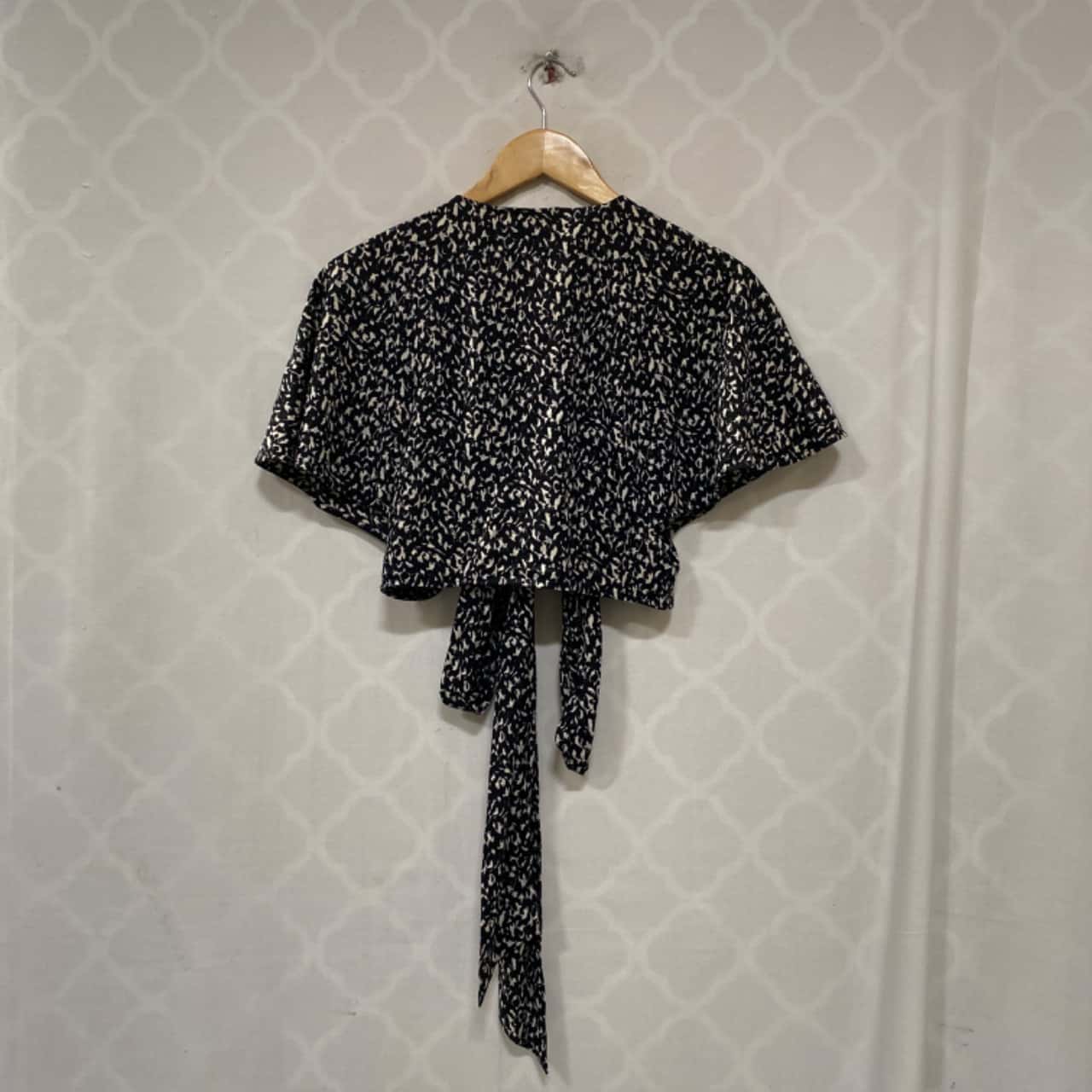 Zimmermann Womens Size 3 (Size 14) Cropped Black & White Wrap Top(s)