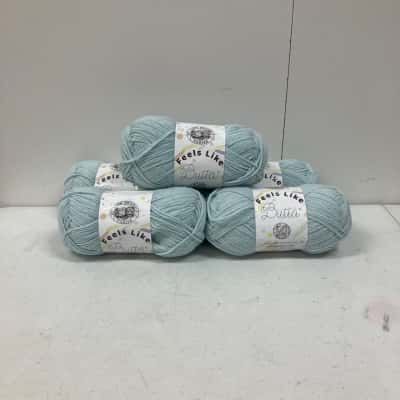 Lions Brand Yarns Feels Like Butta ‘Ice Glace’ x5 