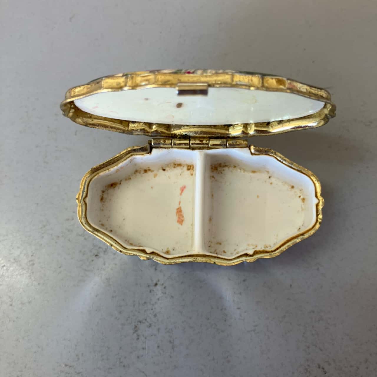 Vintage 1950s Japanese Pill Box