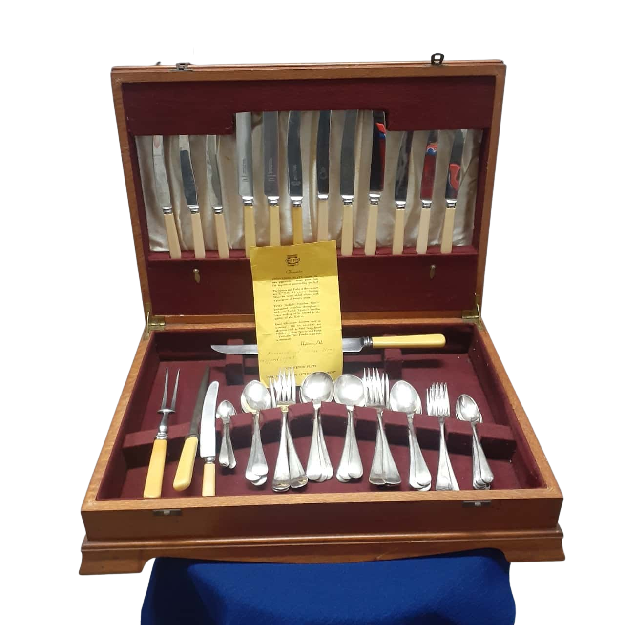 GROSVENOR EPNS A1 CUTLERY 32 pieces with Shiefield knives & sharpening