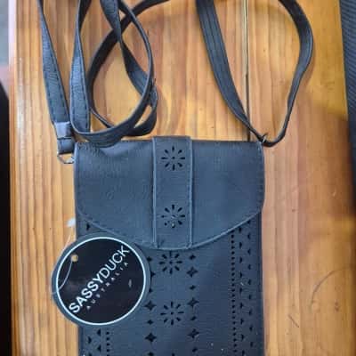  Womens Sassyduck Black  over shoulder bag