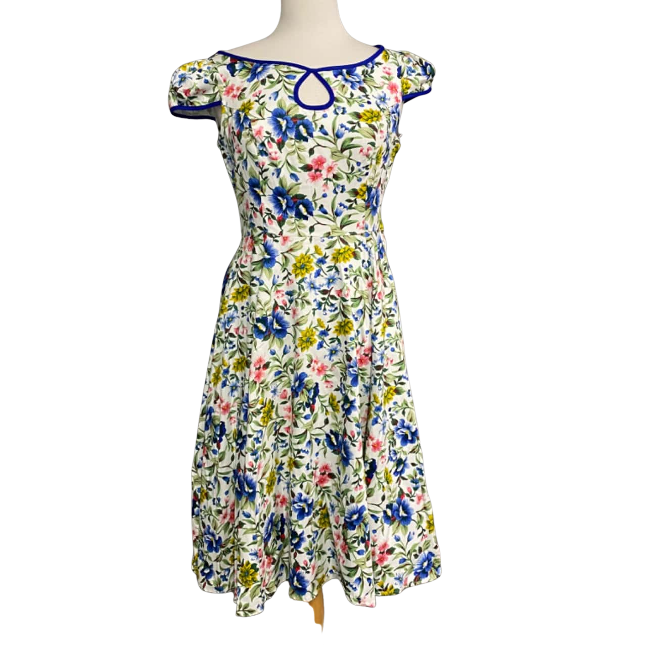 Hearts & Roses Womens Size 12 Floral Dress Floral / White (s)