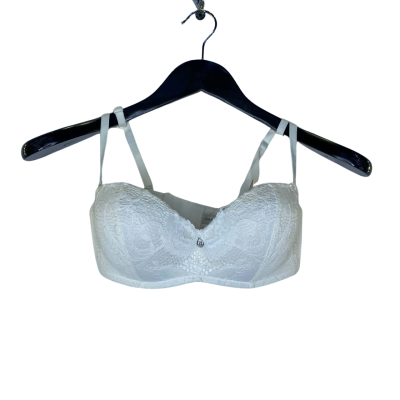  Womens  Size 15 / 40 Bra White 