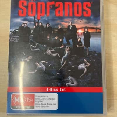 The sopranos complete fifth season 