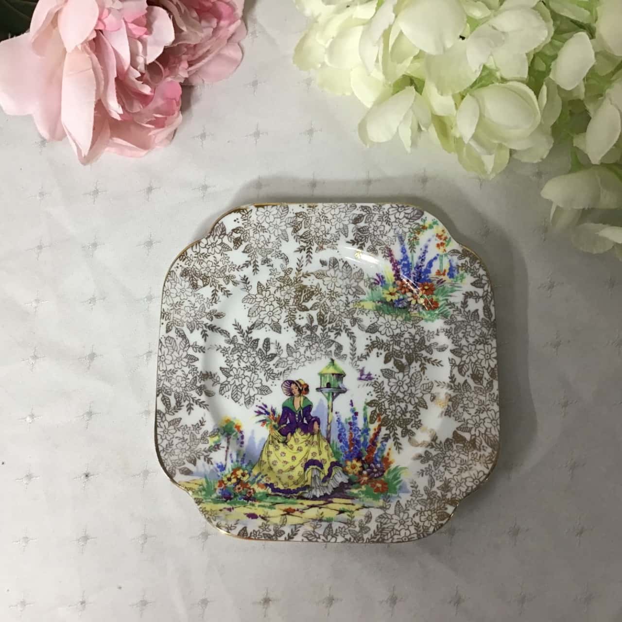 Vintage Colclough Bonnetted Lady / Gold Floral Chintz Pattern Cup ...