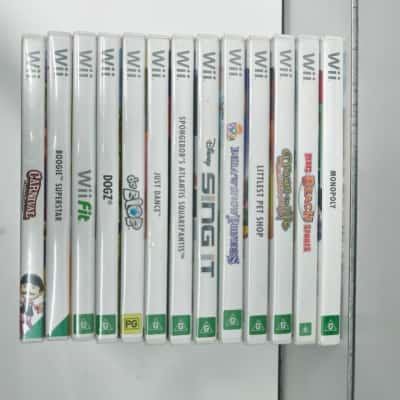 Wii Games Bundle 13pcs PreOwned 