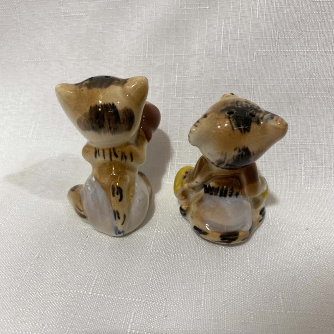 Vintage Boxing Cat Salt and Pepper Shakers