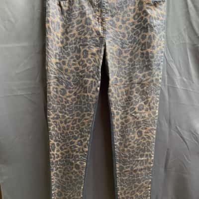 Charlie Brown Womens  Size 14 Jeans