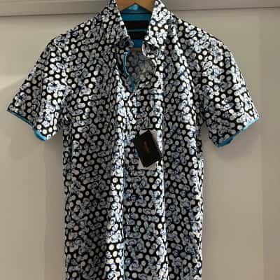 Bossini women’s casual shirt - Size small 