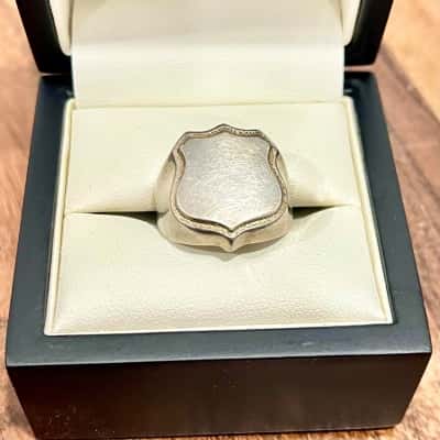 Vintage 925 Silver Unisex Sheild Signet Ring