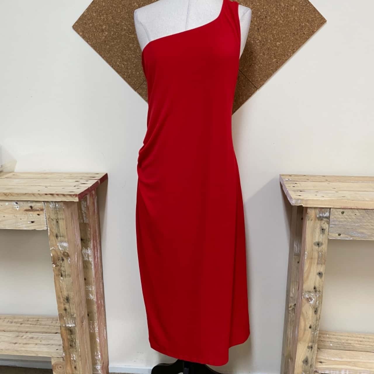 Showpo Womens Size 20 Red dress For 