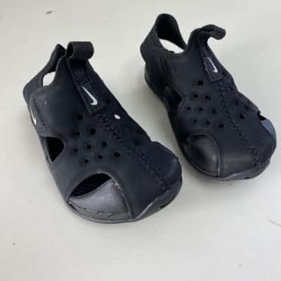 Nike Black Sandals Shoes  Size 4.5