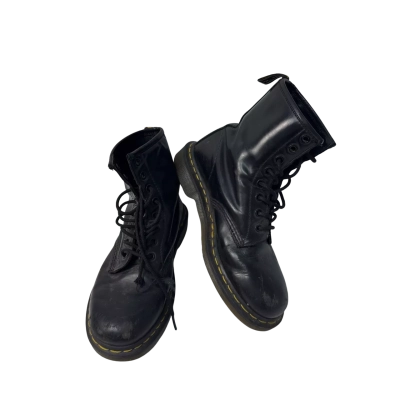 Dr Martens  Size 38 Boots Black  scuffed toes