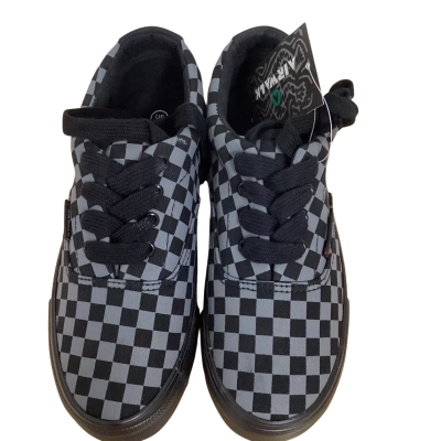 Airwalk Womens Size 34 Black & Grey Loafers 