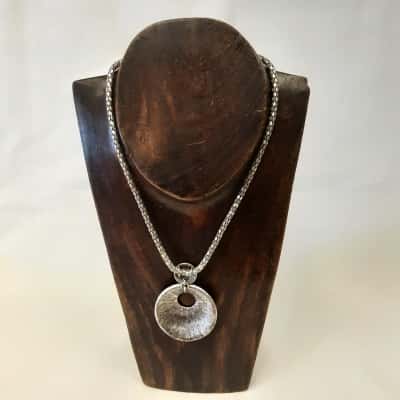  Womens Bangle/Necklace Jewellery Set Hemalito Tone Paved Crystal Circle Necklace With Matching Texture Bangle 