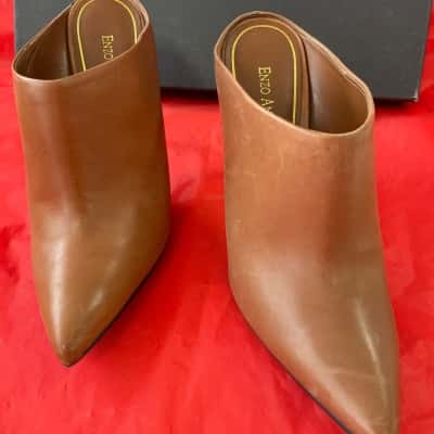 Enzo Angiolini women’s Beige Shoes Size. 7.5