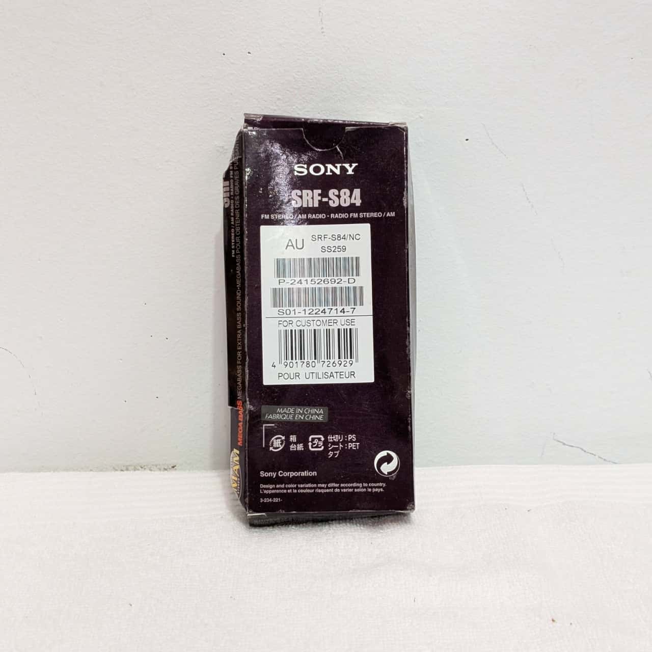 Sony SRF-S84 FM/AM Super Compact Walkman Radio with Sony MDR