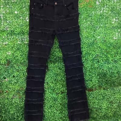 MNMI  Womens  Size 33 Straight Leg Jeans Black  