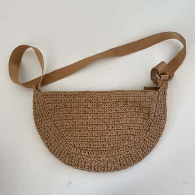 Uniqlo Beige Cross Body Bag / Shoulder Bag 