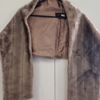  Womens  Size M Animal print 