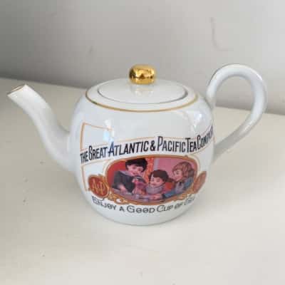 Vintage The Great Atlantic & Pacific Tea Company The Great Tea Merchants Teapot