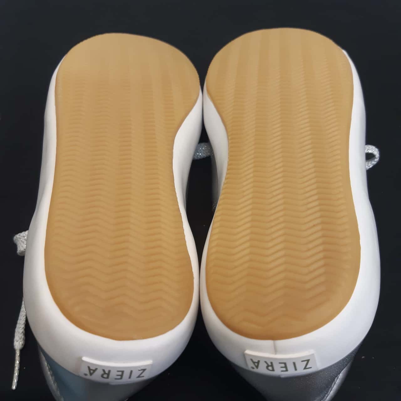 Ziera Shoes XW Women's size 39 (s)