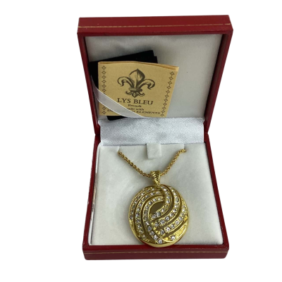 Lys Bleu French pendant necklace made with Swarovski elements