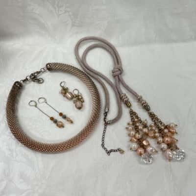  Women’s Super Classy Rose Gold Costume Jewellery Earrings & Necklace 