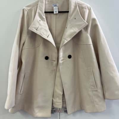 Millers Womens  Size 16 Winter Jacket Cream 