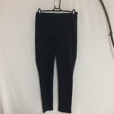  Womens  Size 10 Slim Fit Pants Black  